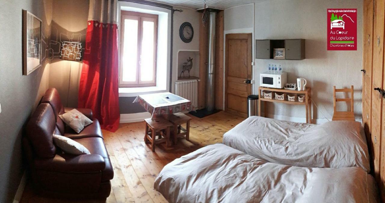 Au Coeur Du Lapidaire Septmoncel-Les-Molunes Eksteriør bilde
